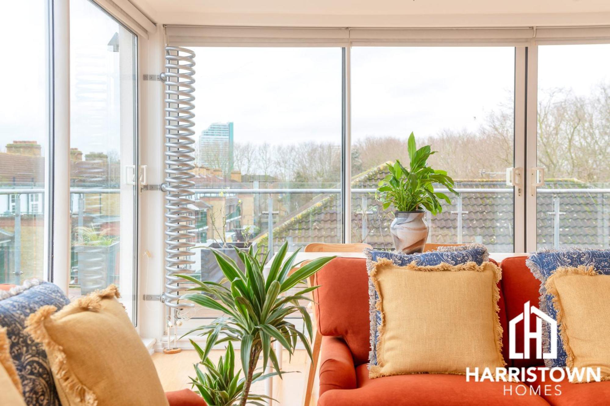Apartament 2 Bed Penthouse In Canada Water With Huge Balcony & Canary Wharf View Londra